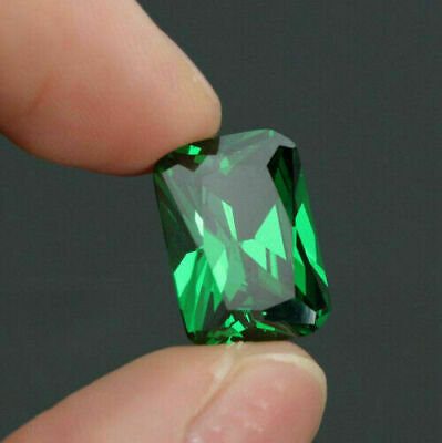 Natural Mined Colombia Green Emerald 20.12ct Emerald Cut VVS AAA Loose Gemstone