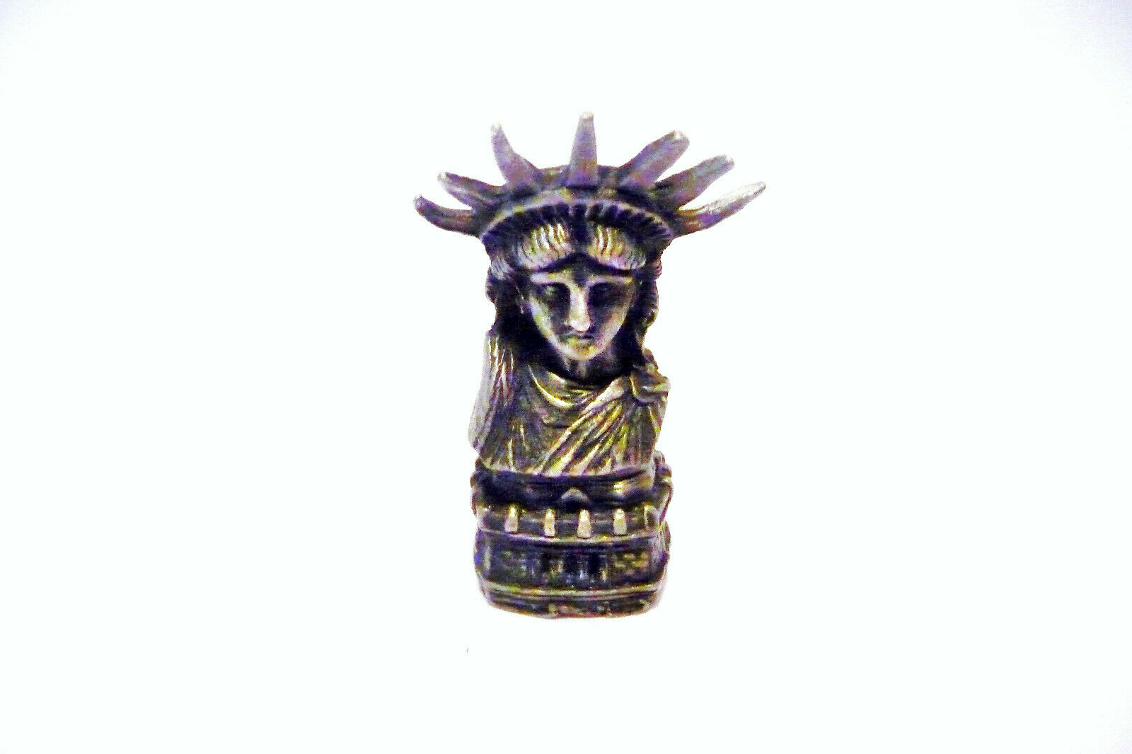 THIMBLE PEWTER BUST OF THE STATUE OF LIBERTY ON A PEDESTAL