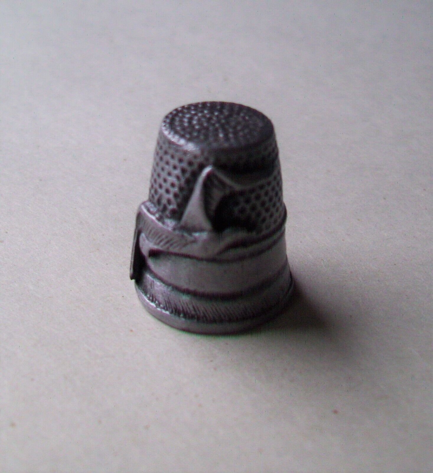 PEWTER THIMBLE   WITH A FLYING SEAGULL  DESIGN